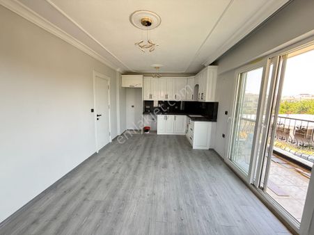 Seferihisar Ürkmez'de Denize 300 M, Satılık 2+1 Masrafsız Daire