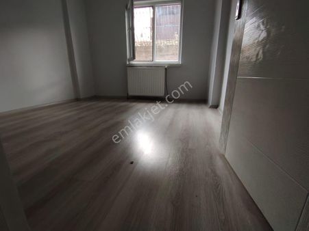 Akdere Kazım Orbay Mah 2+1 Satılık Süper Konumda Daire