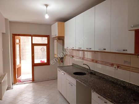 Acill Satılık Daire Serdivan Mah.