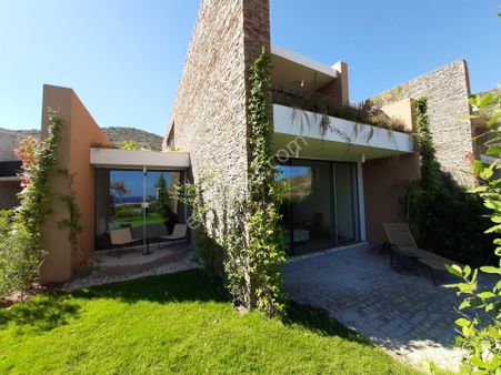 Bodrum Yalı Da, Doğa Ve Deniz İle İç İçe Satılık Lux Sıfır Villa