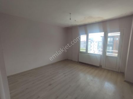 İzmir Bergama Fatih Mah. Satılık Daire