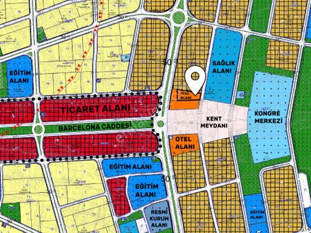 Hüseyin Oğuz'dan Kent Meydanında 935m² Otel Arsası