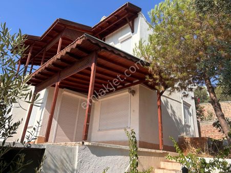 Didim Akbük Yenikent Mühendisler Sitesinde Satılık Yazlık