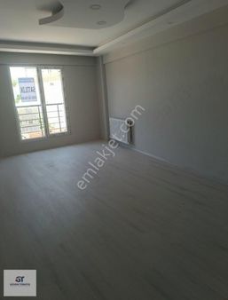 Hüdavendigar Mah Ana Yola Cephe 3+1 Satılık Daire