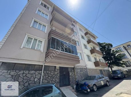 3+1 Geniş Ve Aydınlık Köşe Daire Arakat Site İçerisinde