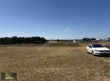 Serdaroğlundan Ambardere Sınırda Satılık 693m Bağ Yeri