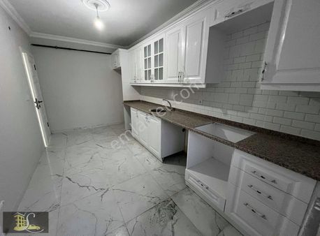 Serdaroğlundan Okullar Bölgesinde Sıfır 3+1 Daire Balkonlu