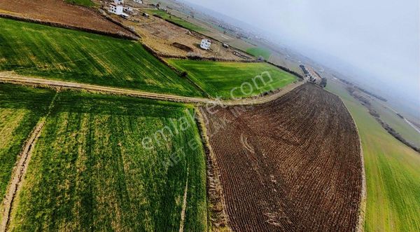 Çanakakle Bolayırda Konut İmarlı Köy İçinde Satılık Uygun Arsa