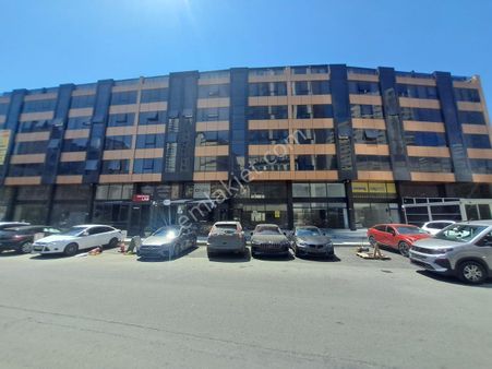 Şişli Esentepe De Prestişli Pilazada Çok Yönlü Kullanıma Uygun (275m2) Dükkan Mağaza