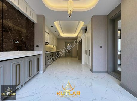 Kutlar'dan 15 Temmuz Prime Mall Civarı Aa Plus 4+1 Daireler.!