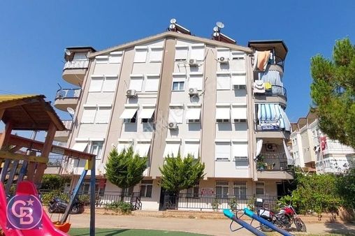 Aydınevler'de Satılık 2+1 Geniş Daire