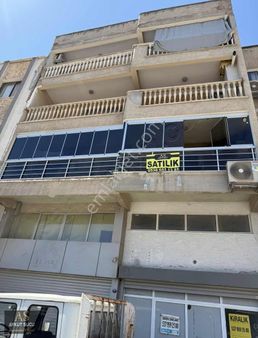 Bayraklı Mansuroğlunda Lüks 4+1 Satılık Daire