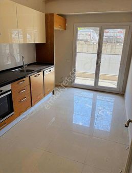 Anıt Sitesinde 3+1 Havuzlu Sitede Satılık Daire