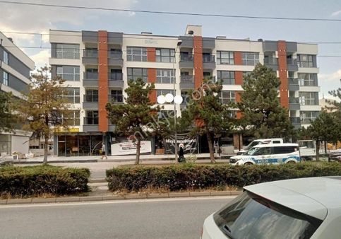 Duygu Emlak'tan Satılık Şirintepe Ecz.fakülte Girişinde,ana Caddeye Crphe Asansörlü/ Lüx 2+1 Daire