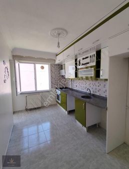 İmamoğlu Dan Kapaklı Okullar Bölgesinde 2+1 95m2 Arakat Daire