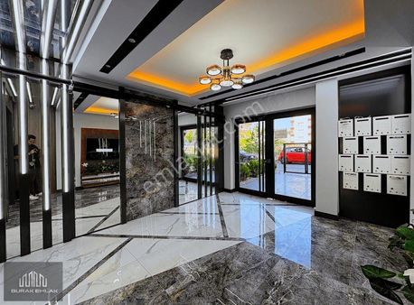 Burak'tan Şehrin Tam Merkezinde Çift Banyolu, Ara Kat, Sıfır 4+1