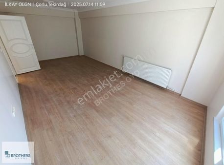 Brothersdan Kemalettin Mah.3+1 145m İskanlı Arakat Satılık Daire