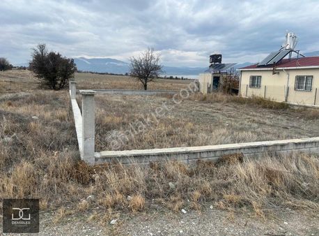 Demirle'den Burdur Gölüne 500 Metre Mesafede Satılık Fırsat Arsa