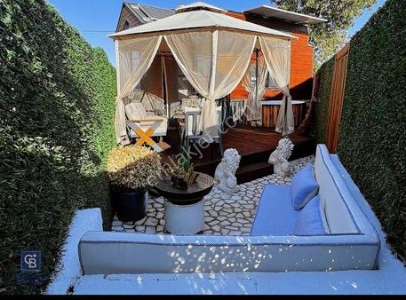 Mumcular'da Satılık Tiny House