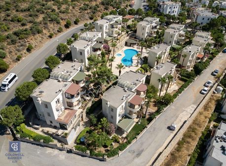 Konacık Havuzlu Sitede Özel Bahçeli Dubleksi