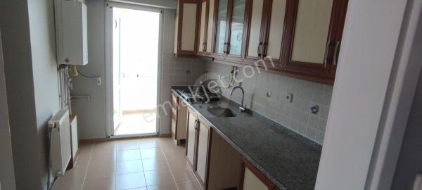 Cadde Üzeri Açık Otoparklı Satılık Daire P.no: 9198 M