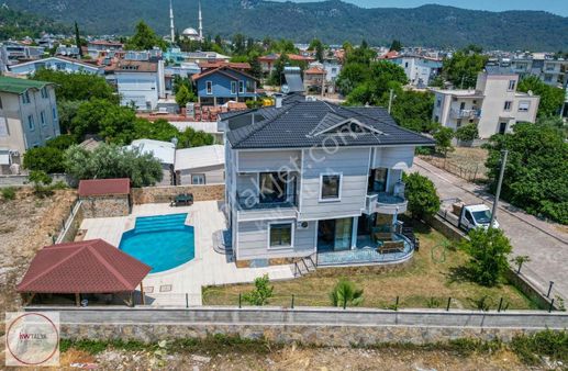 Antalya Kemer Göynük'te Tripleks, Havuzlu, Müstakil Villa!