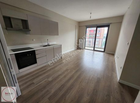 Deniz Kayan'dan Antalya Sur Cadde'de Satılık 106 M2 2+1 Daire