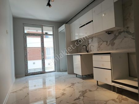 Sütlüce Mahallesinde Satılık 3+1 Daireler