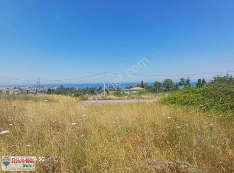 Çiftlikköyde Deniz Manzaralı,2.5 Kat İmarlı 614 M² Satılık Arsa