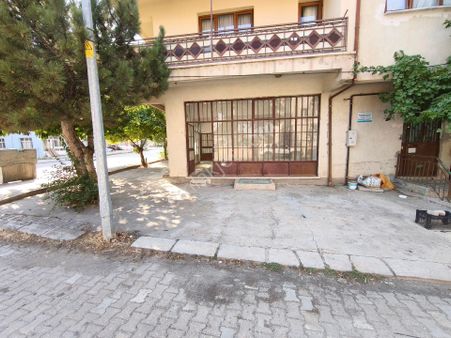 Dilek Mahallesinde Merkezi Konumda