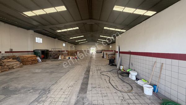 Zorlu Gayrimenkul'den Kurumsal Firmalara Yıllık Kiralık 1000m2 Depo