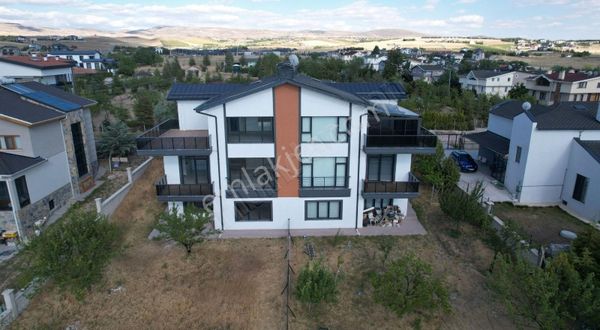 Bahçelievler Mahallesi 5+2 Villa