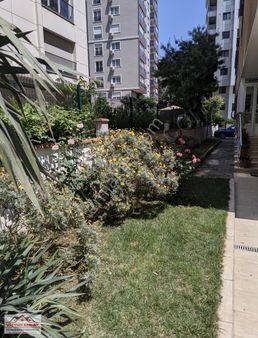 Marmaray Ve M. Yoluna Yakın 3+1 145 M² Balkonlu Otoparklı