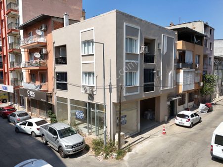 Yeşilova C.tesi Pazarı Yakını Satılık Köşe Dükkan