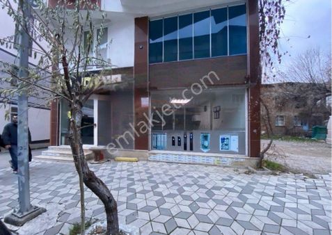 Güvenay – Çorum Yavruturna – Kıbrıs Cad. Üzerinde 120 M² Satılık Dükkan