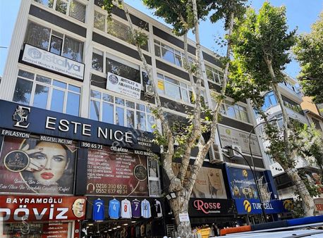 Pendik Gazipaşa Caddesi'nde Satılık Ofis