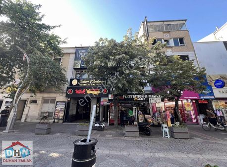 Duhan Emlak'tan Gazi Paşa Caddesinde Deniz Manzaralı 3+1 Fırsat