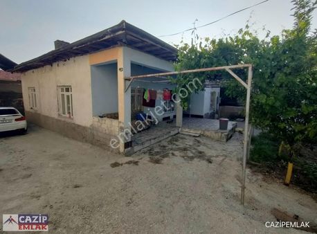 Cazip'ten Fidanlık Yolunda Dükkan Ahır Ekmeklk Kombili Müstakil