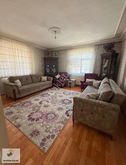 Yıldırım Emlak'tan Zaferde Kose Bası Orta Kat Yapılı 3+1 Daire