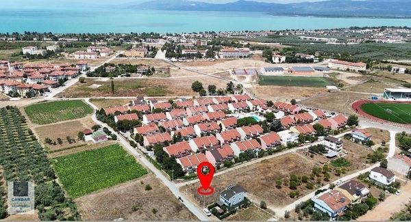 İznik Selçuk Mahallesinde Konut İmarlı Arsa