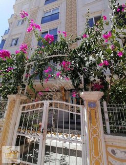 Süper Konumda Süper 3+1 Doğalgazlı Ve Klimaları Takılı