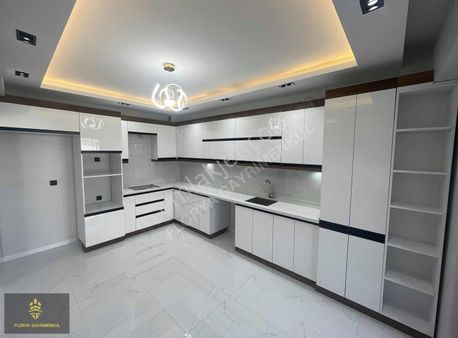 Çamlıca Özel Garaj Bahçeli Nizam Yerden Isıtmalı Sıfır Lüks 3+1