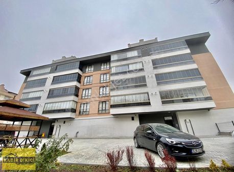 Kadir Dikici'den Gaziosmanpaşa Mahallesinde 3+1 Satılık Daireler