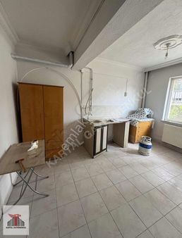 Kartal Gayrimenkul'den Yatırımlık 3 Adet Daire 1 Adet İşyeri