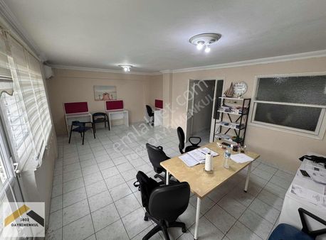 Utku Mahallesinde İzmir Caddesi Üzerinde Satılık Ev/ofis