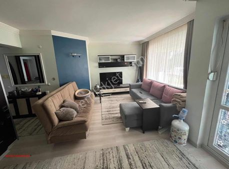 Konyaaltı Altınkum Mahallesinde Eşyalı Çok Geniş Kiralık 1+1