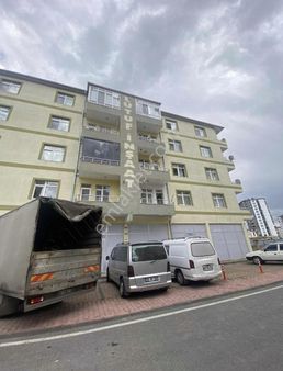 Yeni Havaalanı Yolu Üzeri Bakımlı Satılık Daire