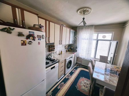 Cihandan Demetlalede Metro, Vatan Cadde Yakını Satlık 3+1 Daire