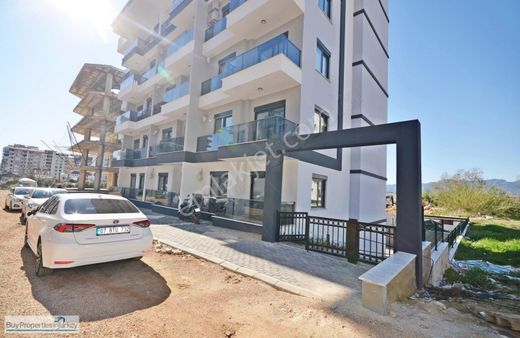 Alanya Mahmutlar'da Satılık Yeni Bina Denize 800 Metre