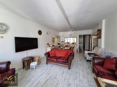 İzmit Merkez Özsev Apt.satılık İçi Yapılı 3+1 Daire